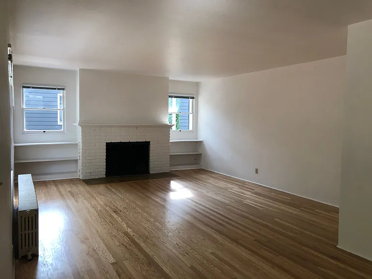 1860 Potter Street — Photo 7