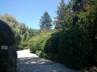 100 Cabot St, Brookline, MA 02467