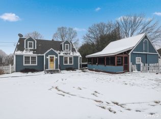 668 Quinebaug Rd, North Grosvenordale, CT 06255