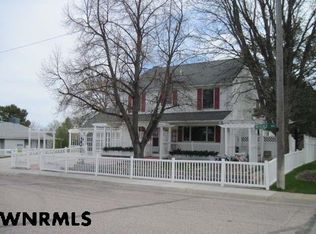 1725 Beverly Blvd, Gering, NE 69341