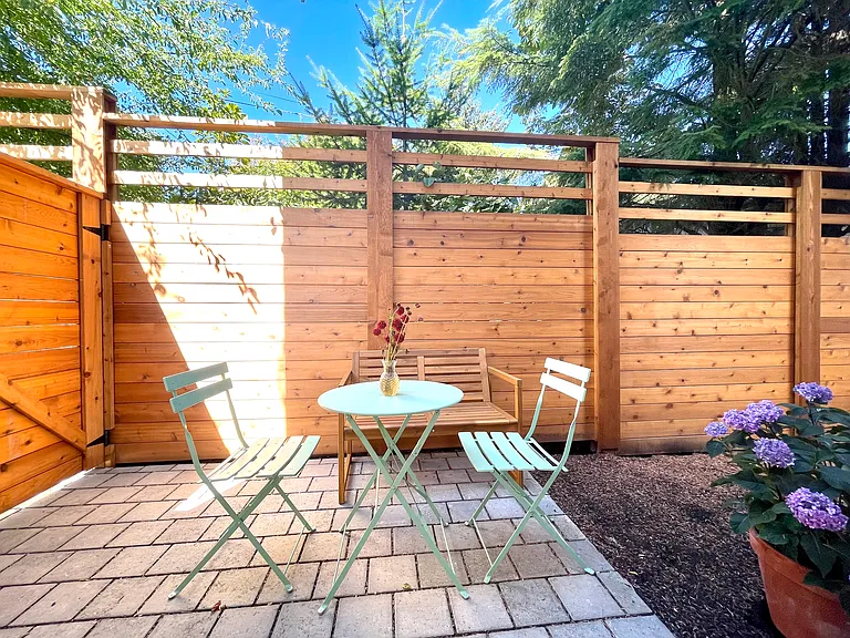 4127 40th Ave SW #C — Photo 8