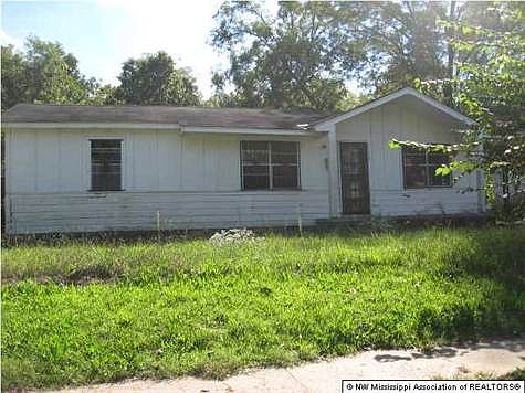 2nd image of 141 W Valley Ave