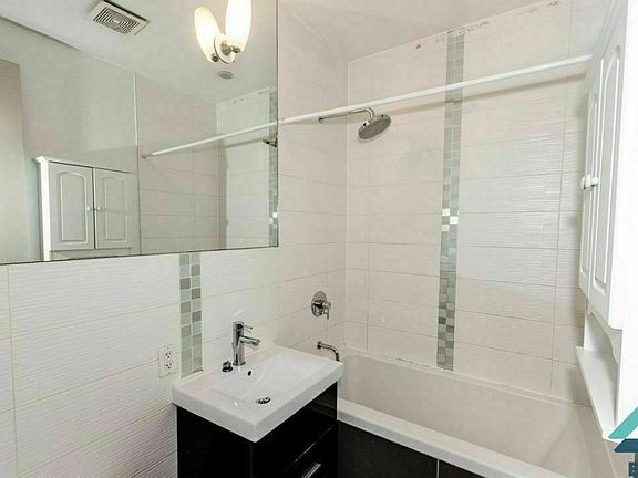 3rd image of 242 Troutman St #5T