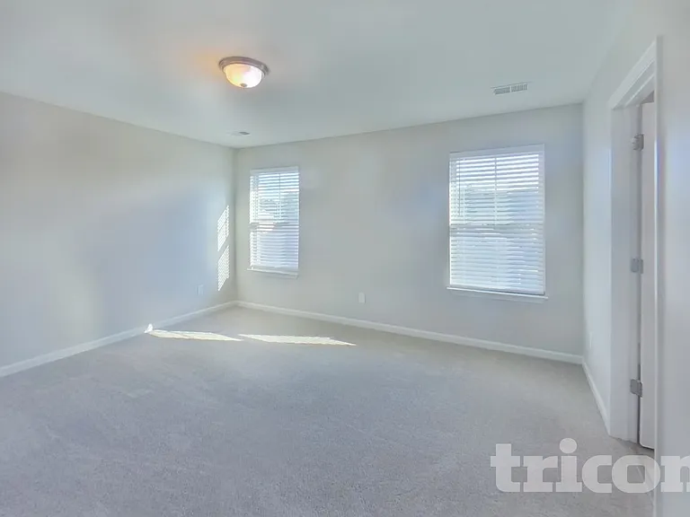 539 Branch Wood Dr — Photo 7
