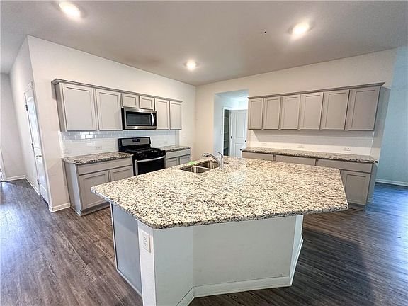 3rd image of 24434 Dawson Ct