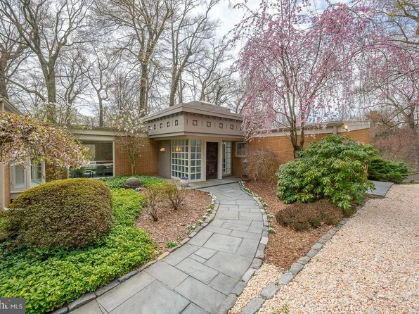 906 Centennial Rd, Penn Valley, PA 19072