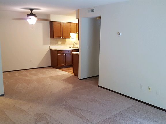 4th image of 671 Kirts Blvd APT 214
