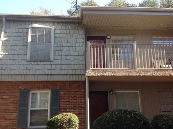 3822J W Country Club Rd, Winston Salem, NC