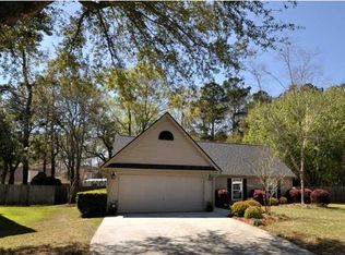 8627 Aurora Dr, Charleston, SC 29420