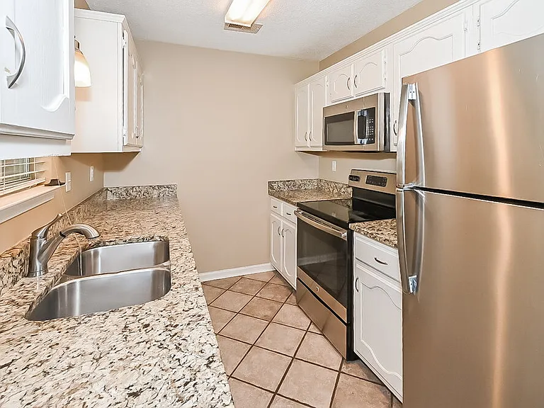 6926 Ginwood Cv — Photo 7