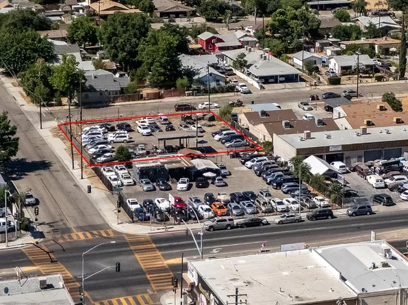 4505 E Belmont Ave, Fresno, CA 93702