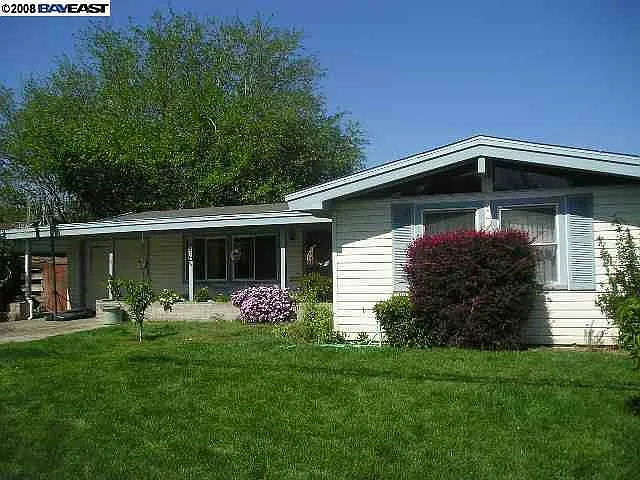3319 Esperanza Dr photo 1