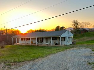 714 Farmer Ln, Vinton, VA 24179
