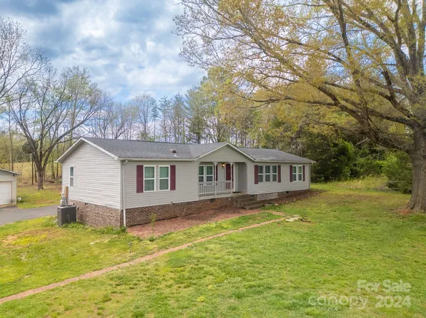 4017 C & B Farm Rd, Conover, NC 28613