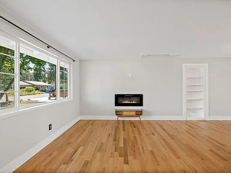 62 Queets St — Photo 5