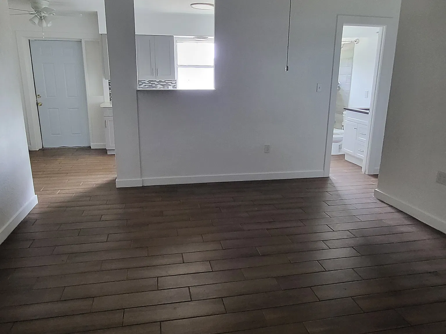 4 bed, 2.5 bath, 1052 sqft, $2,000 — Photo 4