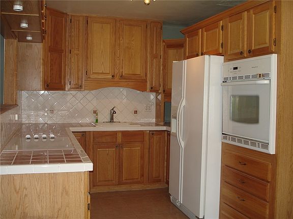 4th image of 727 Del Mar Dr