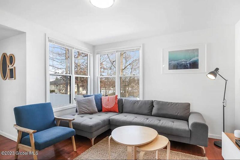 4th image of 75-79 Madison Avenue