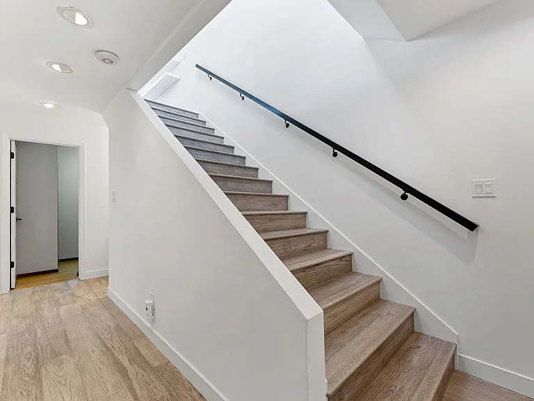 830 Oriole Way #2 — Photo 11