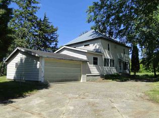 8172 4th Ave, Almond, WI 54909