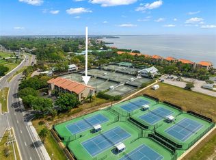 4510 El Conquistador Pkwy APT 208, Bradenton, FL 34210