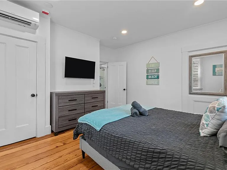 13 Sherman St #1 — Photo 18