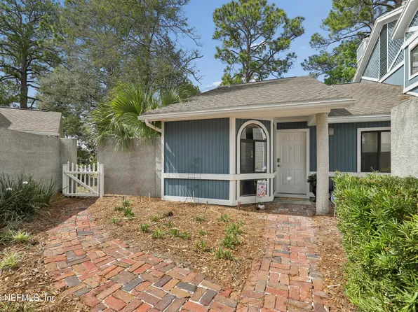 8118 BAYMEADOWS Circle E #17, Jacksonville, FL 32256