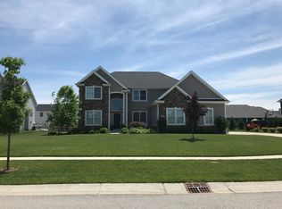 8713 Palermo Cir, Monclova, OH 43542