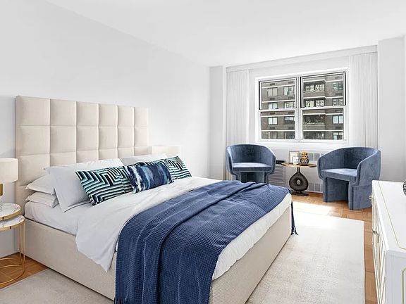 3rd image of 345 W 58th St #15JS