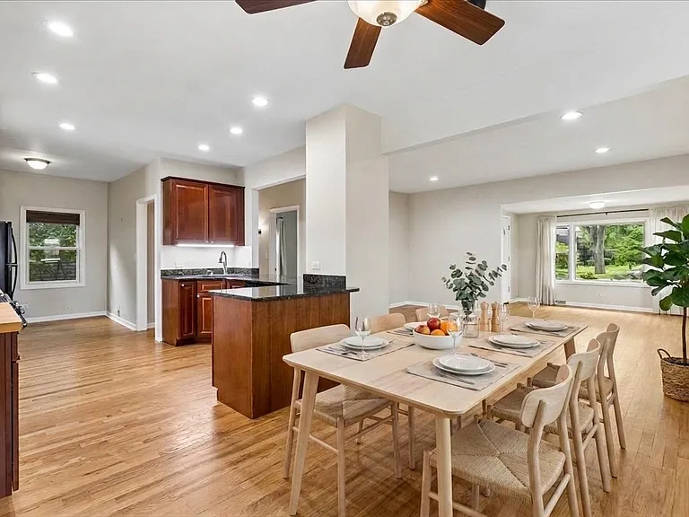 255 Happ Rd — Photo 14