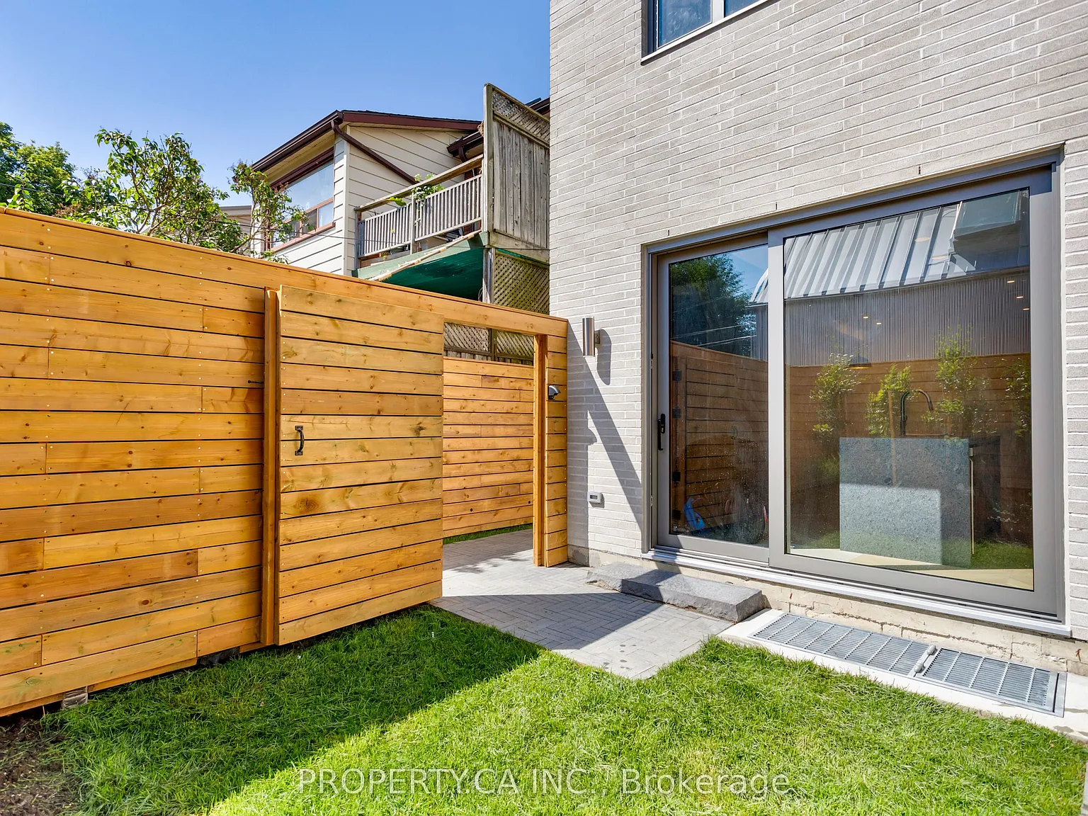 4 bed, $6,195 — Photo 4