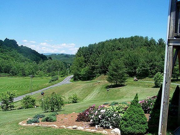Spectacular longrange river and mountain views