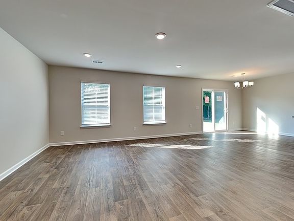 5th image of 503 Blue Garden Way