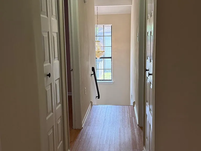 2 Lafayette Ln — Photo 13