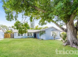 1090 16th Ave SW, Largo, FL 33770