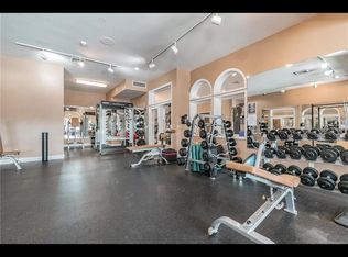 18746 Wimbledon Cir, Lutz, FL 33558