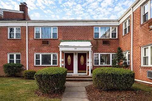 184 Hillside Ave #I1 Photo 1
