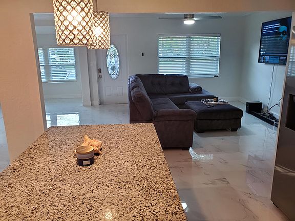 5th image of 554 81st Ave N