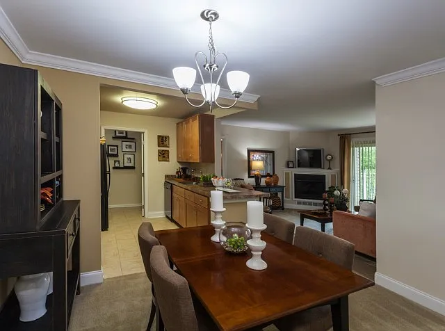 Walnut Crossing Apartments — Photo 3
