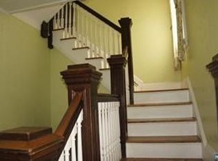 1067 Abbott Blvd, Fort Lee, NJ 07024