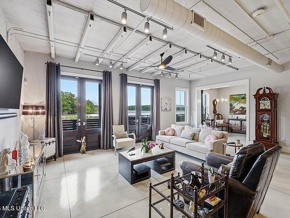 3rd image of 145 Republic St Unit 321