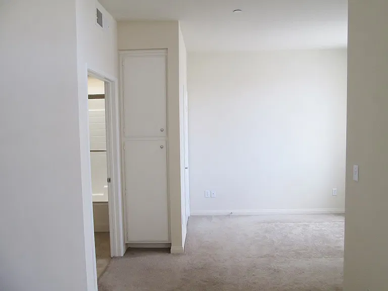 Lido Apartments - 3707 Motor Ave — Photo 4