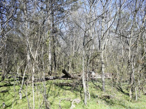 109 7th St, Rossville, GA 30741