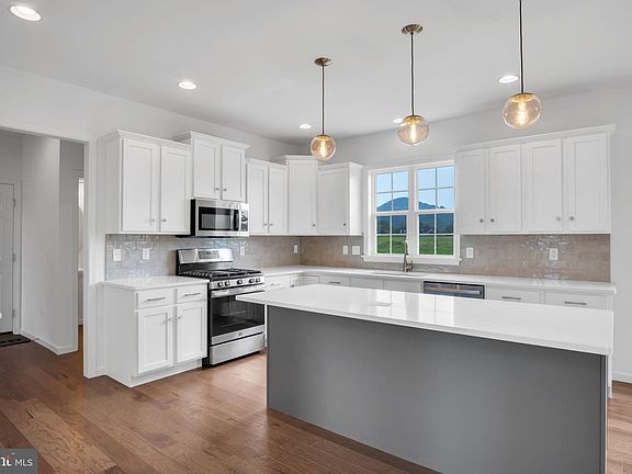 2nd image of 261 Speece Ln