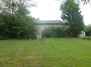 926 McBrayer Ln, Maryville, TN 37801