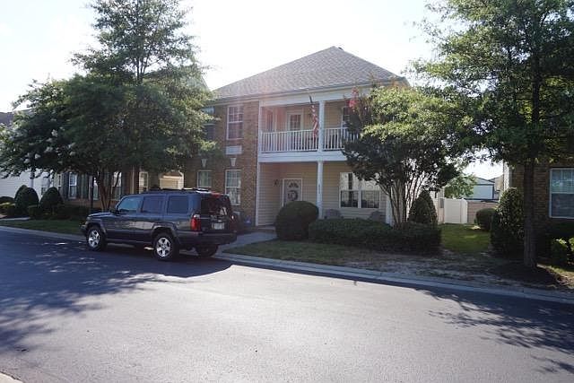 1st image of 853 Brittlebank Dr