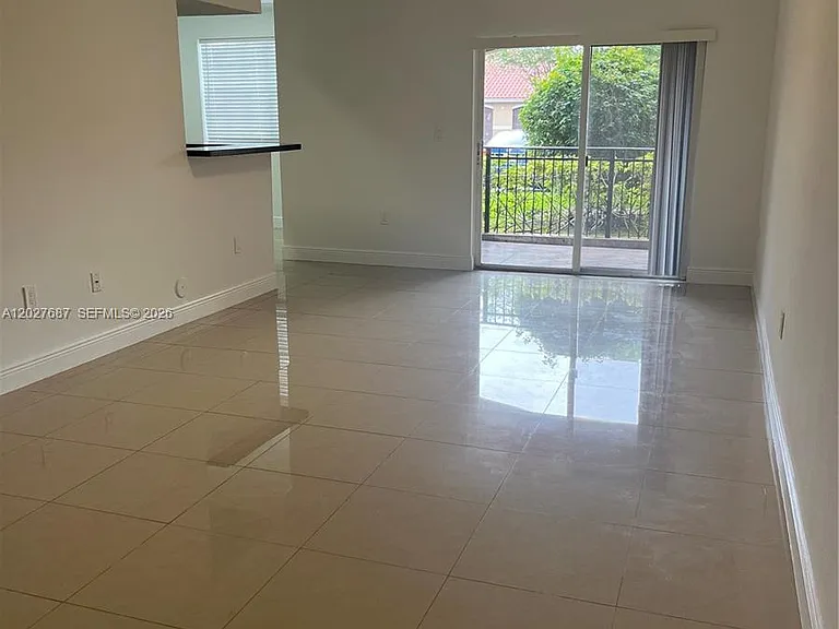 11700 SW 2nd St #13107 — Photo 3