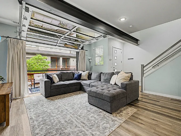 6363 Nelson St — Photo 17