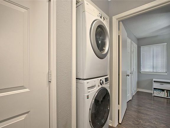 4th image of 6810 Deatonhill Dr APT 107
