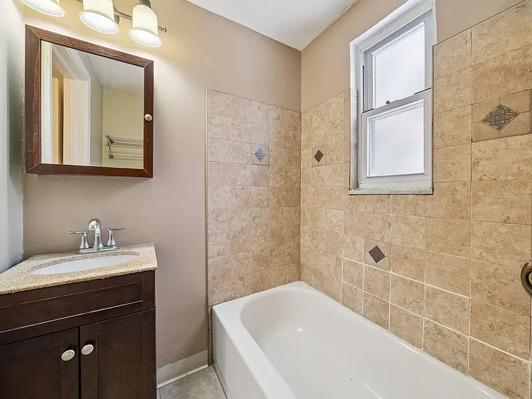 77 Beechmont Ave #1 — Photo 8